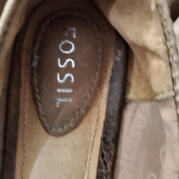 Fossil Womens Tan Buckle Toe Flats - Picture 4 of 9